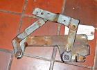 211824 Hudson Hood Hinge Right