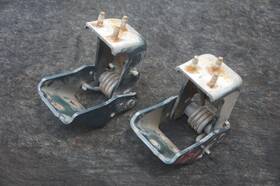 15172388 A.m. General Set 2 Front Left And Right Hood Bonnet Hinge Oem Hummer H2 2003-2009