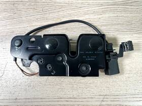 4l0823509 Audi 2007-2013 Q7 - Lower Hood Latch / Lock