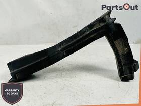 8k0823722h Audi 2013-2016 A4 Quattro Right Hood Firewall Seal Gasket Oem