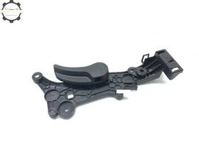09527-000 Bmw 2016-2022 750i 740i G12 Left Driver Front Hood Release Handle With Bracket Oem