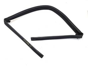 51-76-7-329-384 Bmw 2016-2022 X1 F48 Front Hood Bonnet Forward Weatherstrip Seal Cover Oem