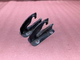 51231833191 Bmw E12 530i 528i 2.8l M30 Engine Hood Notch Catch Pair Oem 86k Miles