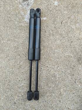51237239233 Bmw 2013 - 2019 328 428 Bonnet Strut Gas Pressured Shock Engine Hood F22 F30 F32