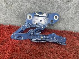 7475792 Bmw 2018-2024 G01 G02 Front Right Side Hood Support Hinge Bracket Oem 40k