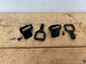 8164765 Bmw 95-01 740i 740il E38 Engine Hood Catch Bracket Set Oem