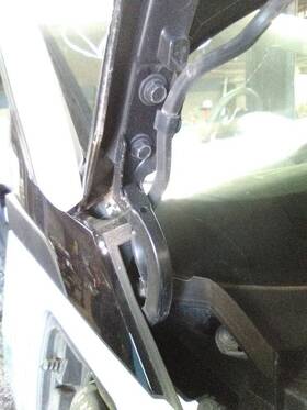 118.bm3a14 Bmw - Us Additional 2014 I3 Right Passenger Hood Hinge 118.bm3a14 Bmw - Us Additional 2014 I3 Right Passenger Hood Hinge