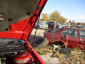 01639670 Buick Used Left Hood Hinge Fits 1990 Reatta Grade A
