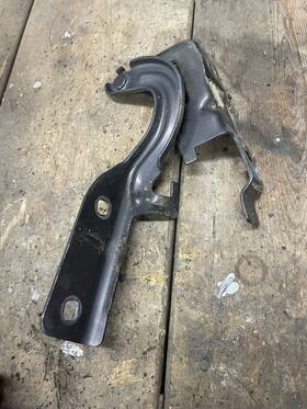 15924963 Buick 2010-2013 Lacrosse Left And Right Hood Hinge Support Pair Oem Gray