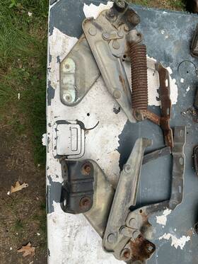 1475789rh Cadillac 1961 1962 Hood Hinge Set Left Right Used Very Good Deville Eldorado