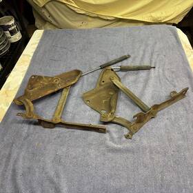 30728 Cadillac Pair -1979-1985 Eldorado Oem Pass. And Driver L R Front Hood Hinges