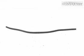 84423710 Cadillac 2019-2024 Xt4 Hood Bonnet Rearward Weatherstrip Seal Rubber Oem