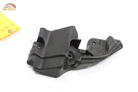 84676422 Cadillac Ct5 Hood Bonnet Right Side Rear Inlet Foam Pad Seal Oem 2020 - 2024