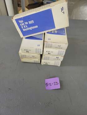 1004 Cec Industries Westinghouse Courtesy Light Bulb Lot Of 77