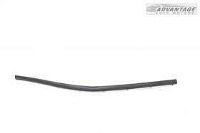 096141098 Chevrolet 2018-2023 Chevy Equinox Under Hood Bonnet Forward Weatherstrip Seal Rubber Oem