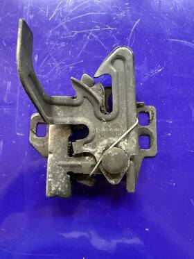 Chevrolet 15063821 2004 Silverado 1500 Front Hood Latch Pn
