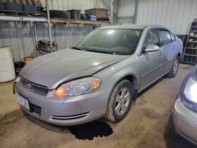 180.gm1o07 Chevrolet Impala 2007 Hood Latch 2073708