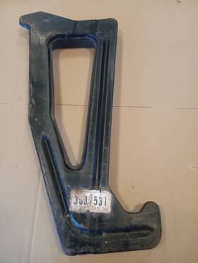 3937531 Chevrolet Nos 69 1969 Camaro Hood Latch Brace Grill Center Support Bracket