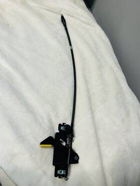 42730771 Chevrolet Trailblazer Hood Bonnet Secondary Latch With Release Cable Oem 2021-23