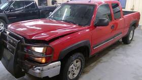 7413856 Chevrolet Used Cowl Grille Panel Fits 2005 Silverado 1500 Pickup Grade A