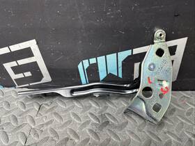 92250749 Chevrolet Oem 2014-2017 Chevy Ss Caprice Sedan Left Driver Hood Hinge