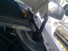 118.gm8x13 Chevrolet Truck Silvrdo15 2013 Hood Hinge 3482312
