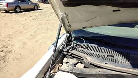 5065264ae Chrysler 2005 300 Passenger Right Hood Hinge Assembly Oem White Pwg