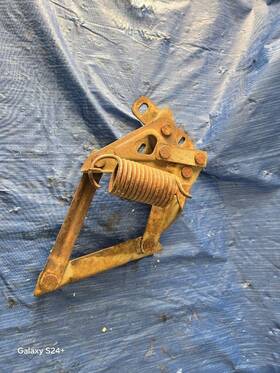118-00167l Ford 66 67 68 69 Comet/fairlane/falcon Left Hood Hinge 79833 118-00167l Ford 66 67 68 69 Comet/fairlane/falcon Left Hood Hinge 79833