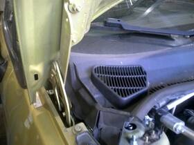 118.fd1c12 Ford Fiesta 2012 Rh Hood Hinge 119186