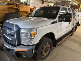 5870630 Ford Used Cowl Grille Panel Fits 2016 F250sd Pickup Grade A