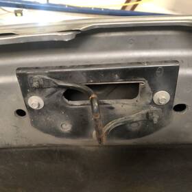 6w1z-16k689-a Ford Oem 1998-2011 Crown Victoria Grand Marquis Upper Hood Latch Striker Plate