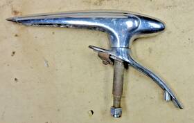 78-8215 Ford 1937 Hood Ornament Latch Release Handle Base Assembly Original Car