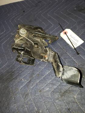8l8a-16700m0n6e Ford 08-12 Escape 07-11 Mercury Mariner Mazda Tribute Hood Release Latch Lever