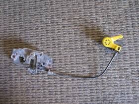 Bm51-16a770 Ford Used Oem 2012 - 2018 Focus Hood Bonnet Release Handle Lever With Cable Bm51-16a770 Ford Used Oem 2012 - 2018 Focus Hood Bonnet Release Handle Lever With Cable
