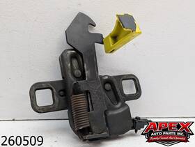 Ford C-958741m Oem 1995 Lincoln Town Car 4.6l Hood Latch