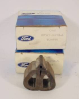 C7wy-16758-a Ford Pair Nos 1967 1968 Mercury Cougar Hood Bumpers