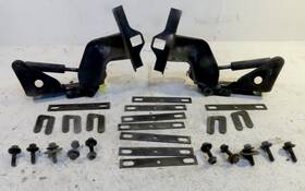 14089639 General Motors 1984-1996 C4 Corvette Hood Hinge Pair Left And Right Side With Shims Bolts