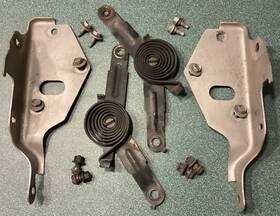 15705116 General Motors 99-07 Chevy Cadillac Gmt800 Oem Hood Hinges Pr Left/right Silver Birch Metallic 15705116 General Motors 99-07 Chevy Cadillac Gmt800 Oem Hood Hinges Pr Left/right Silver Birch Metallic