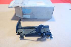 25522740 General Motors Nos 1985 1991 Buick Lasabre Secondary Hood Latch In Org Box 1986 1990 Electra