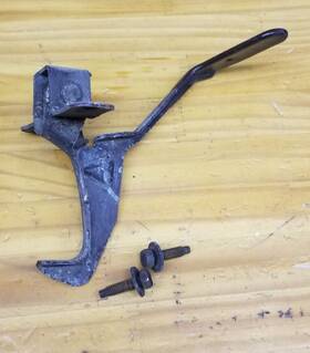 10405538 Gm 98-02 Pontiac Firebird Chevy Camaro Hood Latch Safety Catch Upper Hook Unit Oem