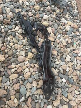 23258270 Gm 15-20 Cadillac Escalade Hood Hinge Assembly Right Side
