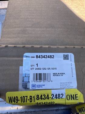 84342482 Gm Genuine Passenger Side Hood Hinge