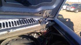 03962449 Gm Trucks 1971-1995 Chevy G20 Van Driver Left Hood Hinge Assembly Oem Blue