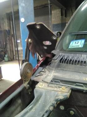 118.gm9m99 Gmc Truck 1999 Sierra 1500 Right Passenger Hood Hinge