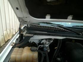 123.gm9n04 Gmc Truck Sierra250 2004 Cowl Vent Panel 159655091