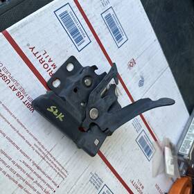 74120-s2a-a05 Honda Used 00-09 S2000 Hood Latch Lock