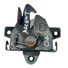7370025210 Hyundai 2002 Accent Hatch Oem Hood Latch Safety Hold Down 01 02