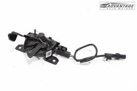 81134-k2000-nnb Hyundai 2020-2025 Venue Front Hood Bonnet Lock Latch Catch With Cable Oem