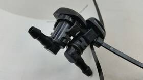 898.hy1p12 Hyundai 2012 Sonata Windshield Washer Fluid Hood Sprayer Nozzles 2011 2013 2014