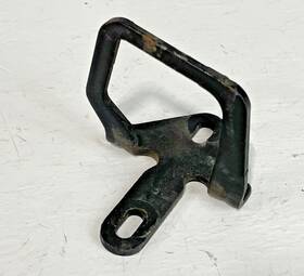 2468800360 Infiniti 2017 - 2019 Qx30 Hood Bonnet Lock Latch Catch Striker # 88146